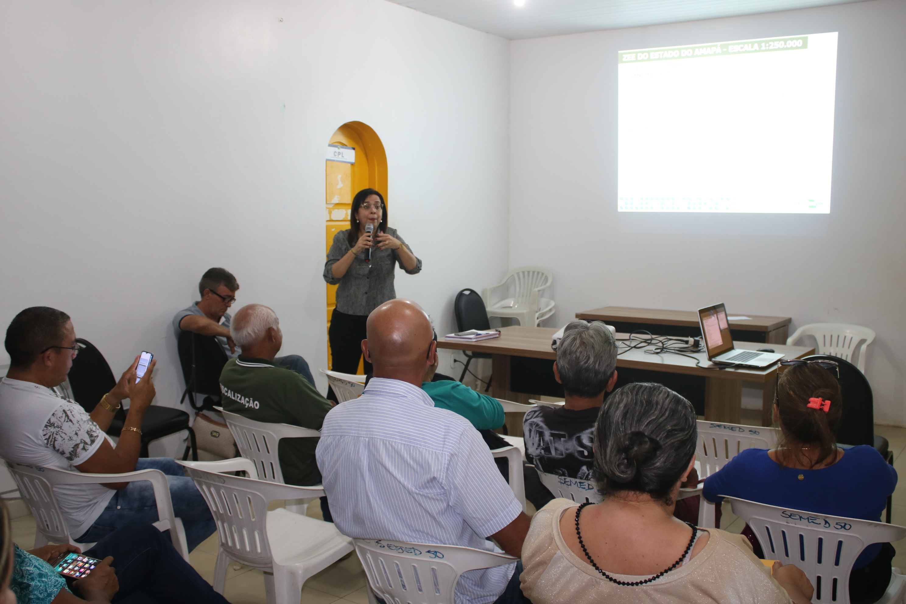 Prefeitura recebe técnicos do GEA para discutir o Zoneamento Ecológico Econômico do município.